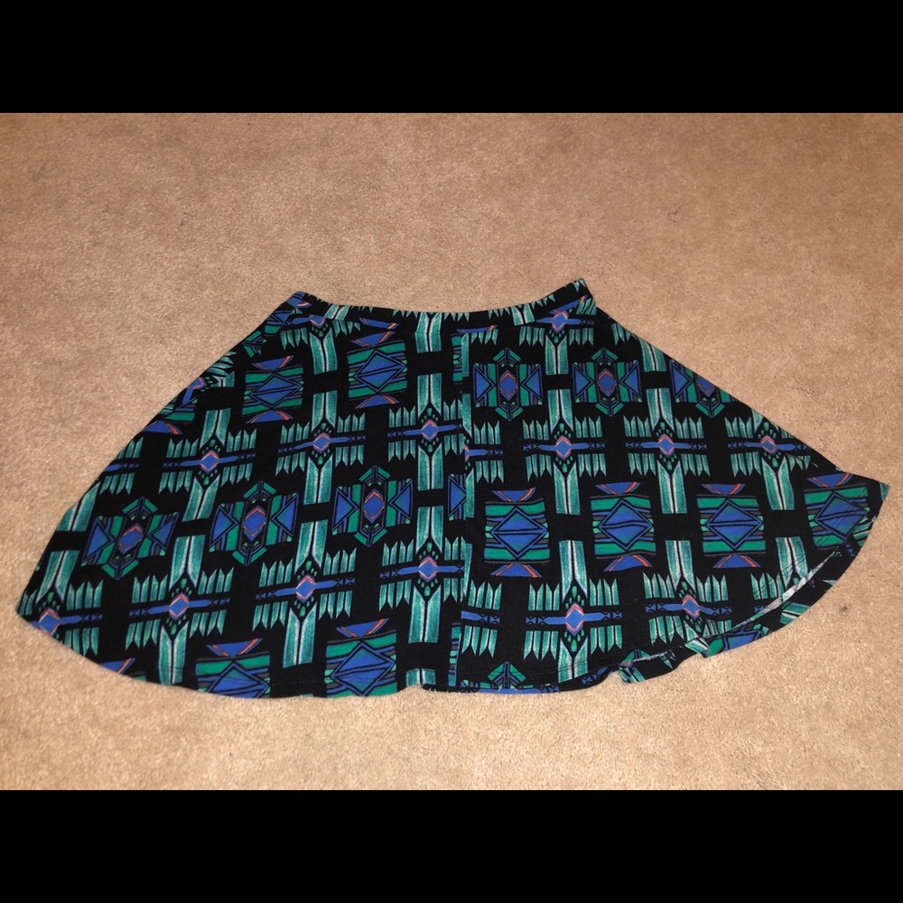Colorful Pattern Skirt - Picture 3 of 6